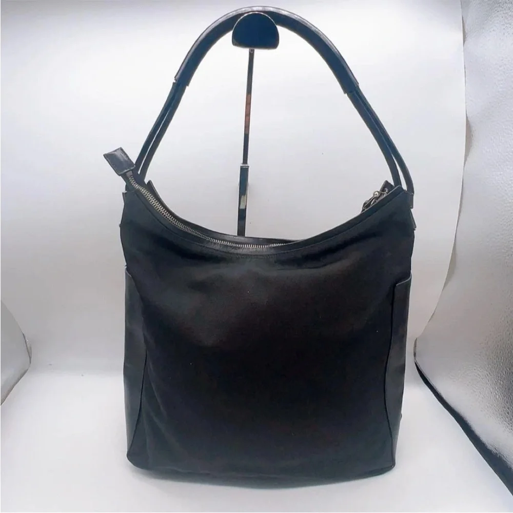Gucci Black Hobo Bag - Picture 2 of 8
